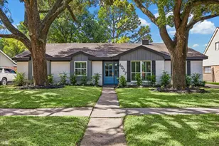 6027 Valkeith Dr, Houston, TX 77096 - Photo 1