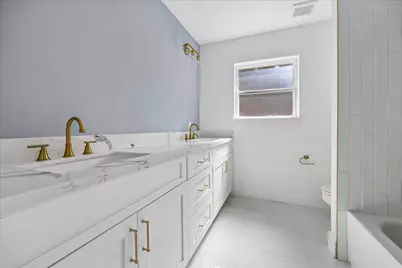 6027 Valkeith Drive, Houston, TX 77096 - Photo 19
