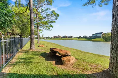 2876 Morning Pond Lane, Dickinson, TX 77539 - Photo 37