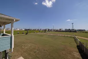 4206 Seabird Dr, Galveston, TX 77554 - Photo 35