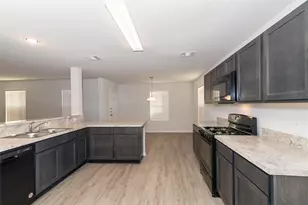 8622 Doris Oaks Cir, Houston, TX 77028 - Photo 1
