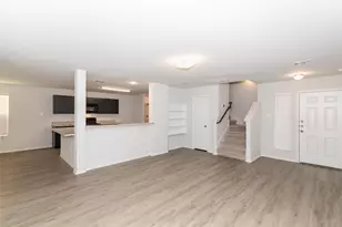 8622 Doris Oaks Cir, Houston, TX 77028 - Photo 3