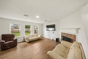 2719 Chatford Hollow Ln, Houston, TX 77014 - Photo 11