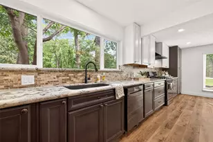 25915 Maplewood Dr, Spring, TX 77386 - Photo 15