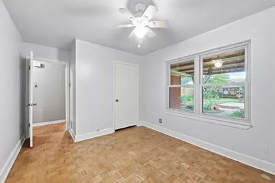 627 Crepe Myrtle Avenue, Orange, TX 77630 - Photo 11