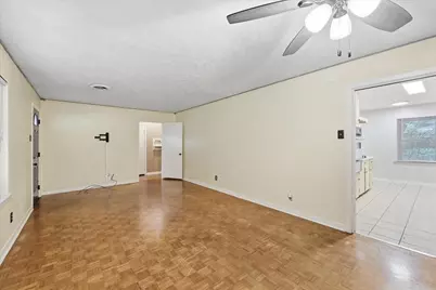 627 Crepe Myrtle Avenue, Orange, TX 77630 - Photo 7