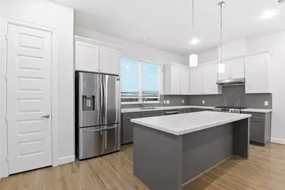 2733 Eado Edge Court, Houston, TX 77020 - Photo 9