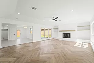 10722 Lynbrook Dr, Houston, TX 77042 - Photo 7