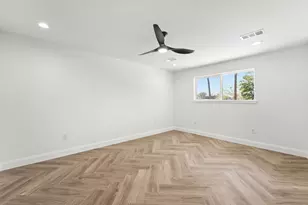 10722 Lynbrook Dr, Houston, TX 77042 - Photo 17