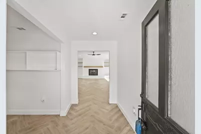 10722 Lynbrook Drive, Houston, TX 77042 - Photo 3