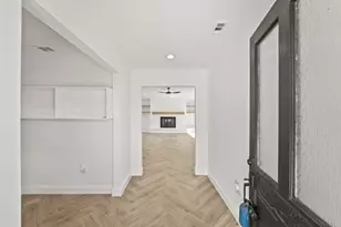 10722 Lynbrook Dr, Houston, TX 77042 - Photo 3