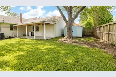 9507 Wellsworth Drive, Houston, TX 77083 - Photo 31