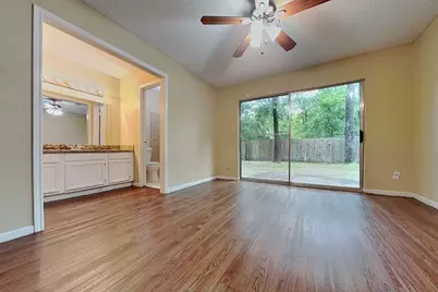 11 Brentwood Oaks Court, The Woodlands, TX 77381 - Photo 11