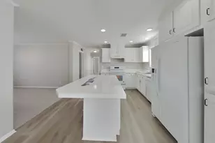 21439 Cherry Canyon Ln, Tomball, TX 77375 - Photo 5