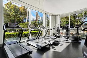 1901 Post Oak Blvd, Houston, TX 77056 - Photo 17