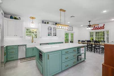 8714 Holly Hills Drive, Tomball, TX 77375 - Photo 9