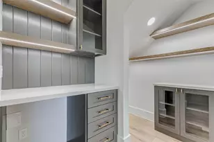 608 E 26th St, Houston, TX 77008 - Photo 19