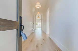 608 E 26th St, Houston, TX 77008 - Photo 3