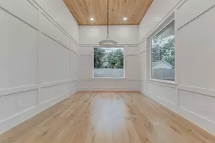 608 E 26th St, Houston, TX 77008 - Photo 13