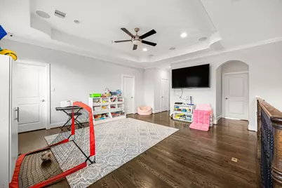 5119 Locust Street, Bellaire, TX 77401 - Photo 39