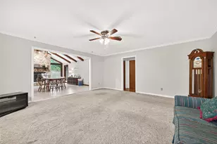 5610 Belrose Dr, Houston, TX 77035 - Photo 11