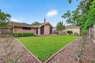 5610 Belrose Dr, Houston, TX 77035 - Photo 31