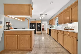 5610 Belrose Dr, Houston, TX 77035 - Photo 15