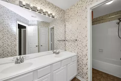 7310 Whistle Court, Sugar Land, TX 77479 - Photo 19