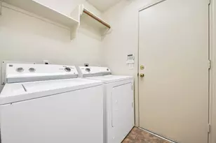 7310 Whistle Ct, Sugar Land, TX 77479 - Photo 15