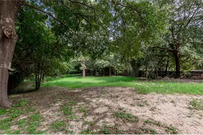 427 Sunnyside Street, Huntsville, TX 77320 - Photo 33