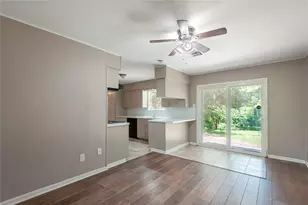 427 Sunnyside St, Huntsville, TX 77320 - Photo 9