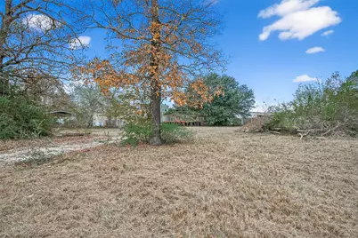 11735 E Old Oak Trail, Willis, TX 77378 - Photo 33