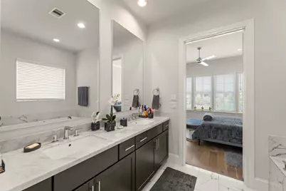 6035 Matthew Oaks Place, Houston, TX 77007 - Photo 29