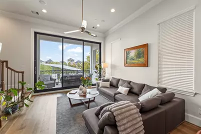 6035 Matthew Oaks Place, Houston, TX 77007 - Photo 1