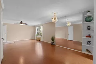 9003 Gaylord Dr, Houston, TX 77024 - Photo 3