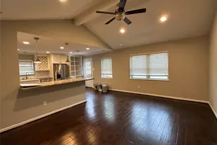 8038 Carvel Ln, Houston, TX 77036 - Photo 11