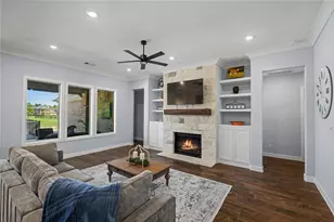 18819 Serene Water Dr, Montgomery, TX 77356 - Photo 11