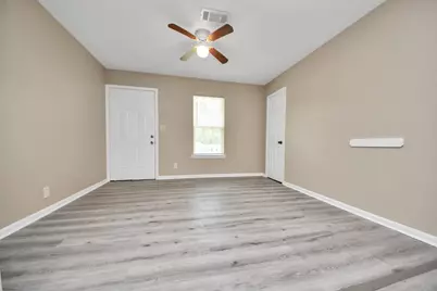 17111 River Road #C, Channelview, TX 77530 - Photo 5