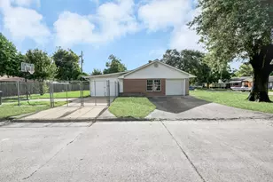138 W Wellington St, Houston, TX 77076 - Photo 5
