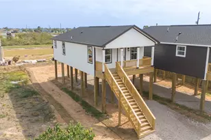 835 22nd St, San Leon, TX 77539 - Photo 3