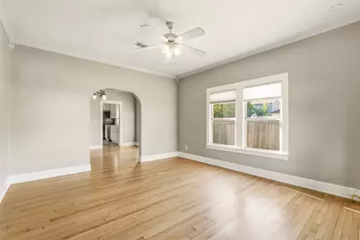 2223 Singleton Street, Houston, TX 77008 - Photo 5