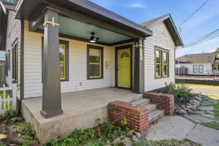 2223 Singleton St, Houston, TX 77008 - Photo 3