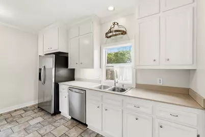 2223 Singleton Street, Houston, TX 77008 - Photo 13
