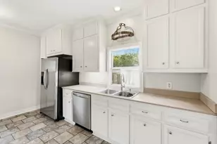 2223 Singleton St, Houston, TX 77008 - Photo 13