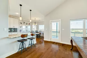 12828 E Conquistador Dr, Galveston, TX 77554 - Photo 15