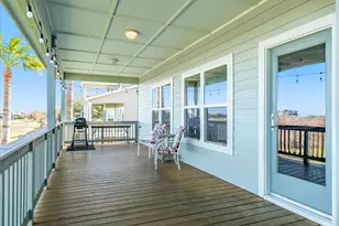 12828 E Conquistador Dr, Galveston, TX 77554 - Photo 3