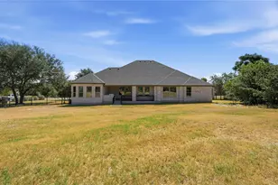 205 Standing Oak Dr, Georgetown, TX 78633 - Photo 5