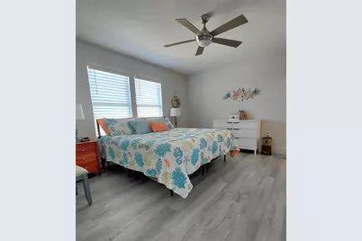 805 Nelson Avenue, Port Bolivar, TX 77650 - Photo 11