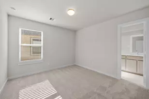 2012 Sugarberry Gully Ln, Conroe, TX 77301 - Photo 21