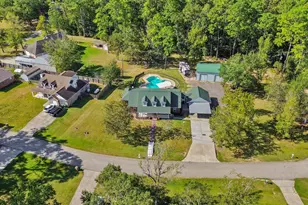 4 Hickory Ln, Dayton, TX 77535 - Photo 1